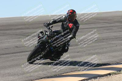 media/Oct-13-2025-Moto Forza (Mon) [[a66d839500]]/4-C Group/Session 2 (Bowl)/